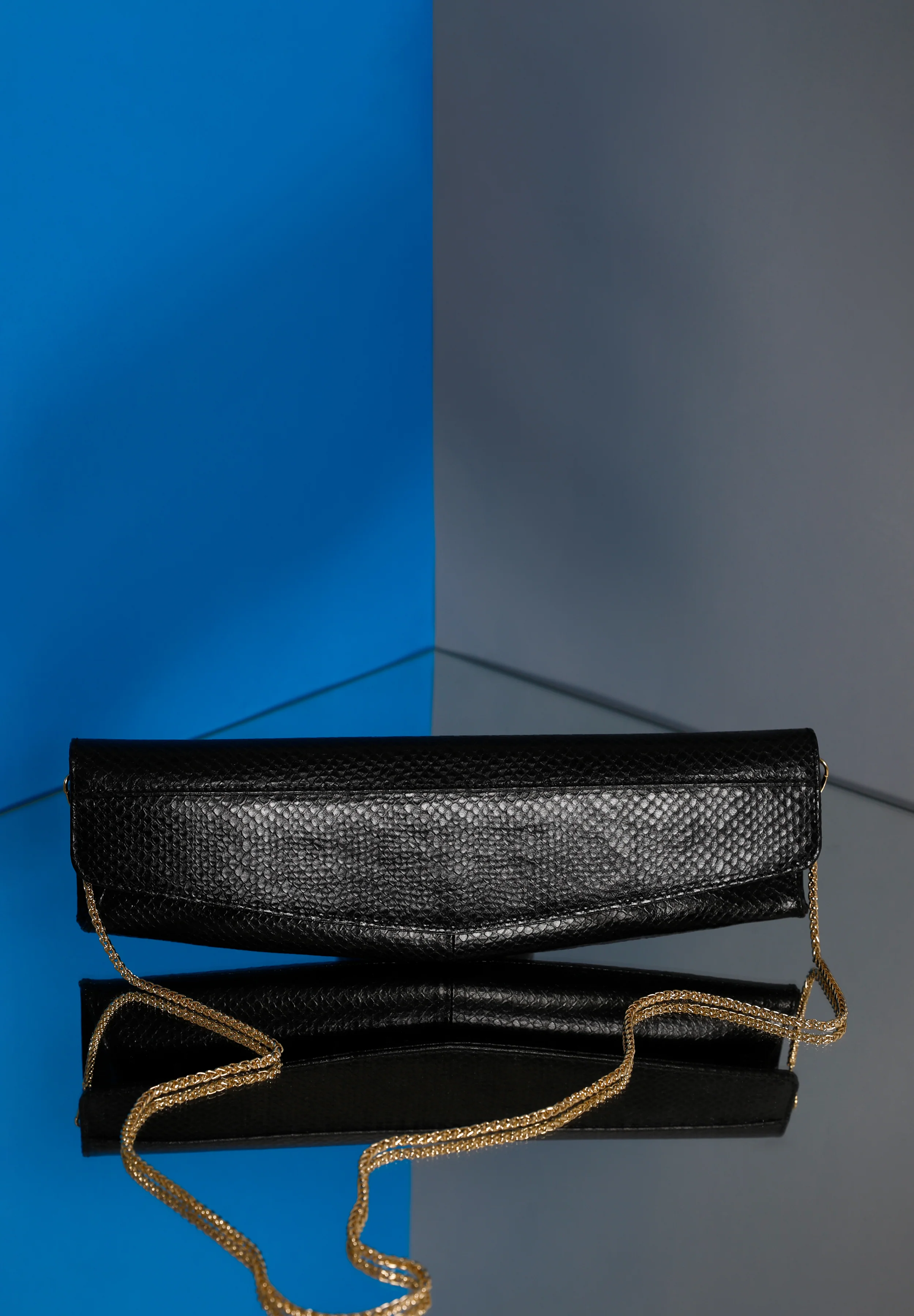 Bolso Baguette serpiente negro - Image 5