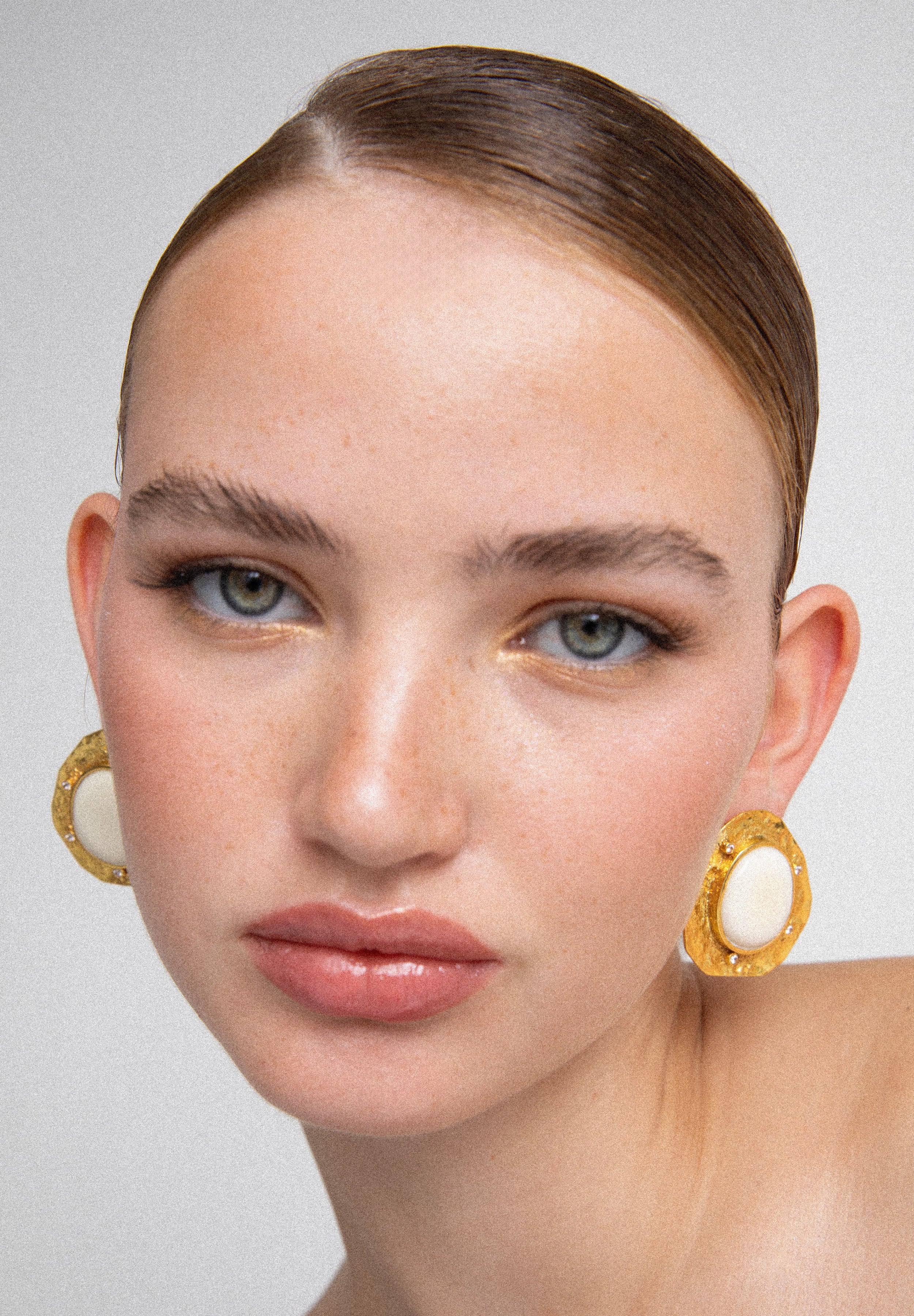 PENDIENTES BLANCO DORADO - Image 7