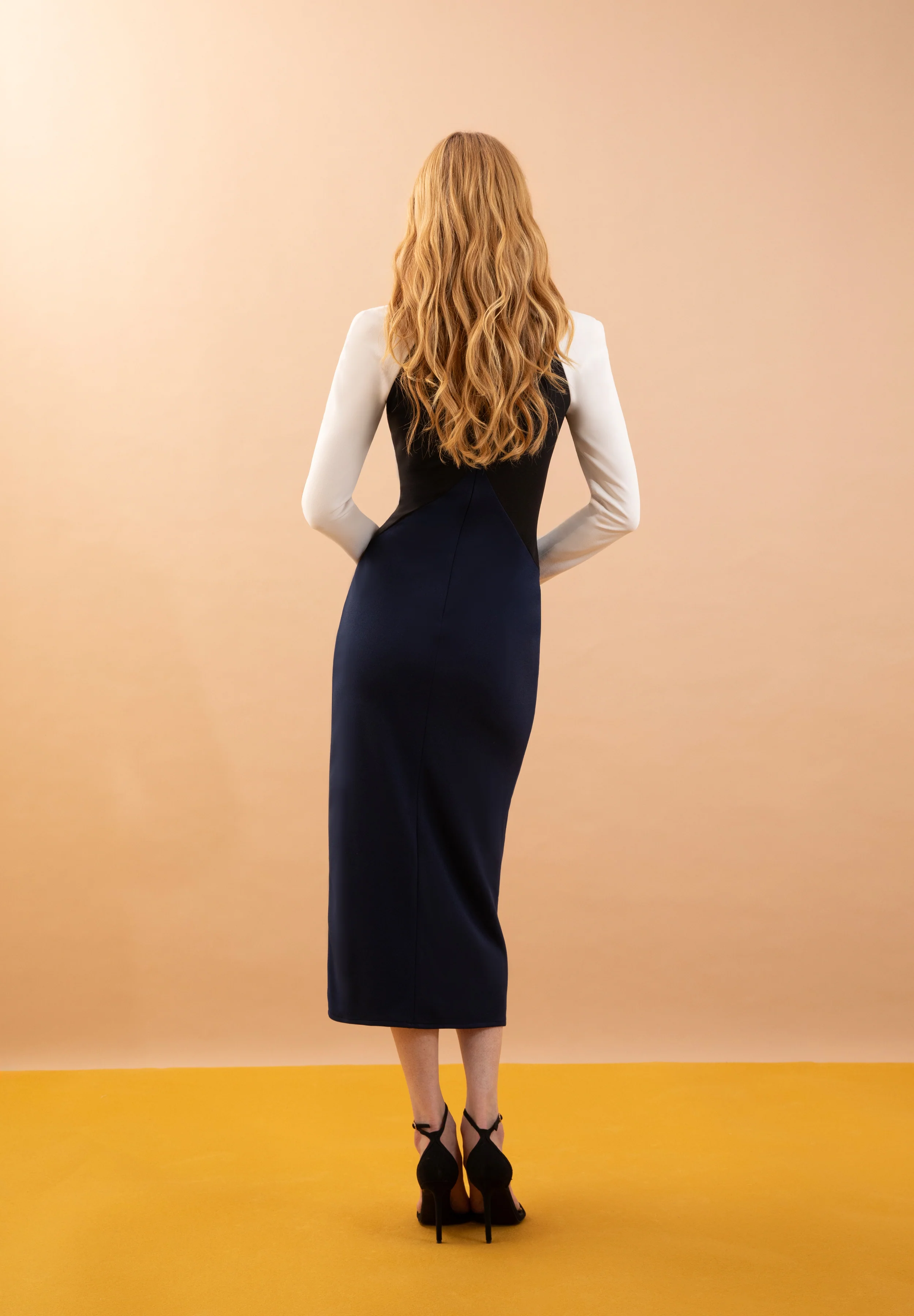 MAIA BEIGE AZUL NEGRO - Image 4